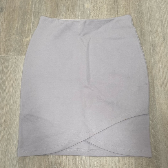 SUNDAY BEST MINI SKIRT - Picture 1 of 3